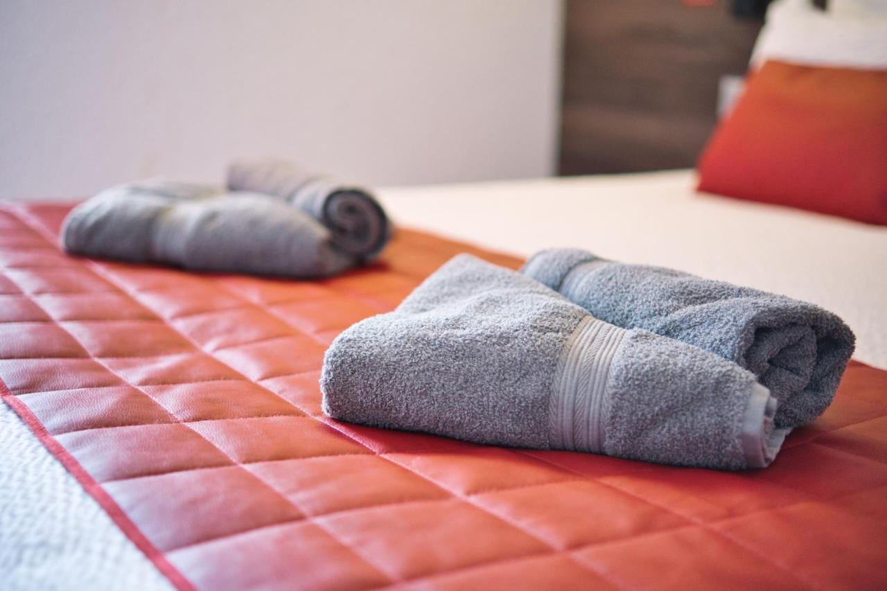 Cit'Hotel Des 2 Golfs ルカート エクステリア 写真