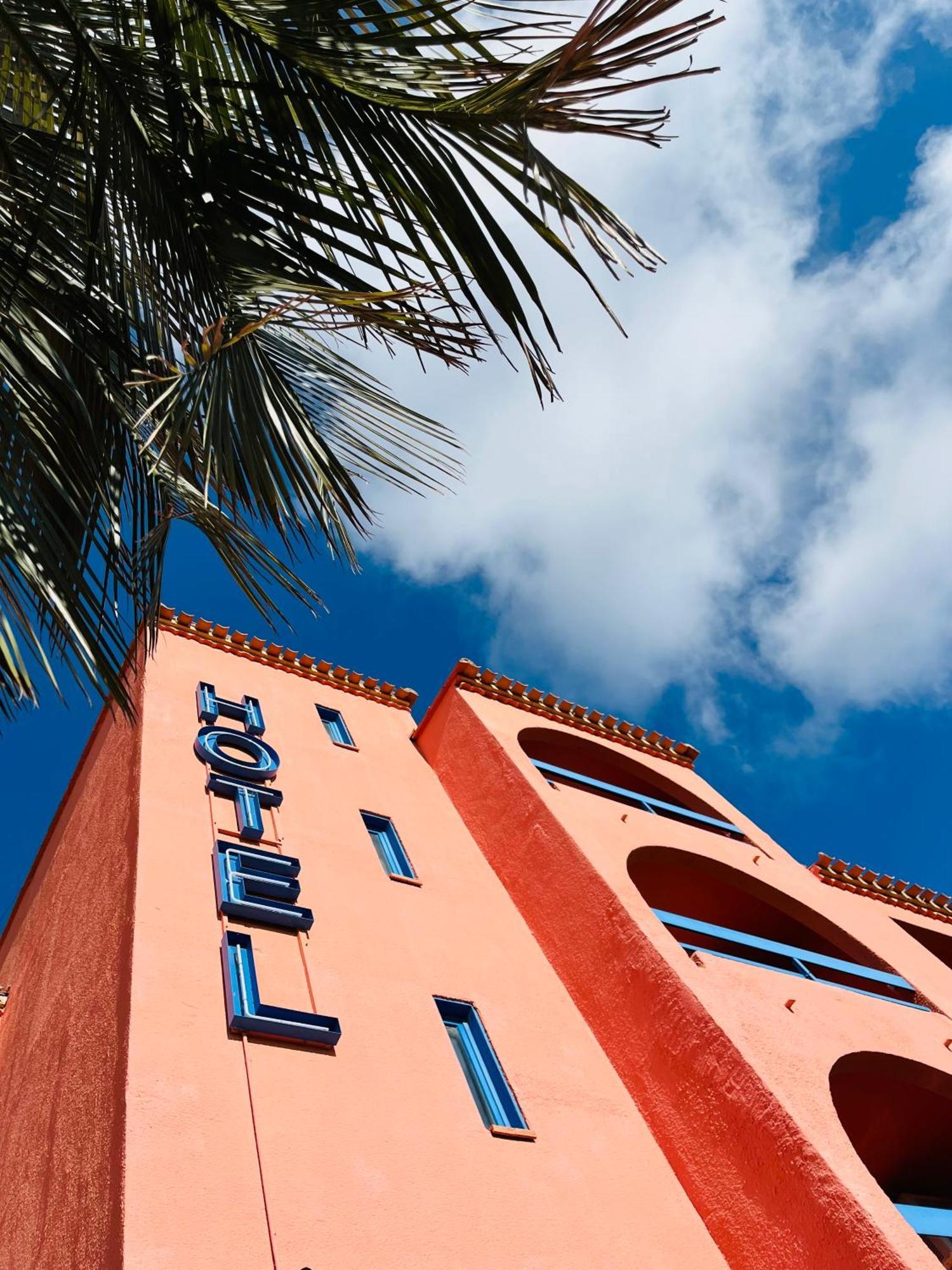 Cit'Hotel Des 2 Golfs ルカート エクステリア 写真