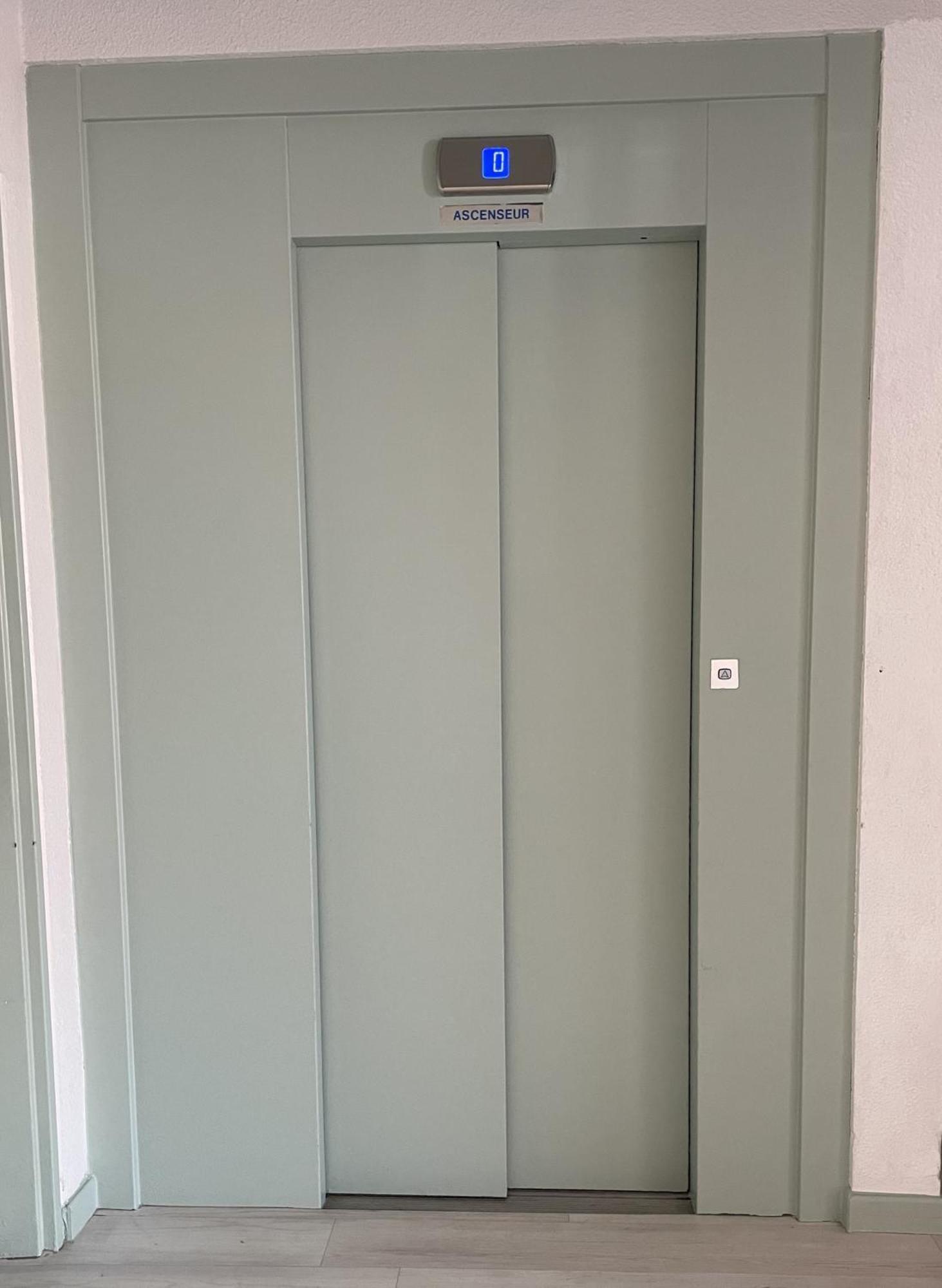 Cit'Hotel Des 2 Golfs ルカート エクステリア 写真